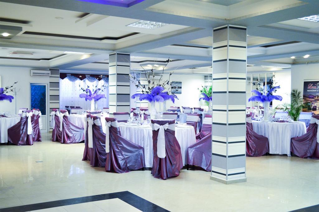 Motel - Restaurant Leon Bacău Eksteriør bilde